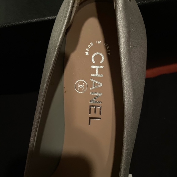 Chanel shoes - Picture 4 of 9